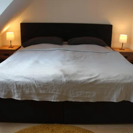 Apartment Penthouse L 4 L 90qm I Wifi I 2 Schlafzimmer I Innenstadt *