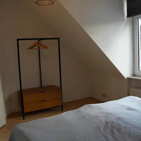 Penthouse L 4 L 90qm I Wifi I 2 Schlafzimmer I Innenstadt *