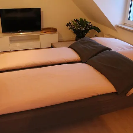 Penthouse L 4 L 90qm I Wifi I 2 Schlafzimmer I Innenstadt *